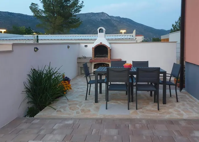 Apartmán 1 Bedroom Cozy In *