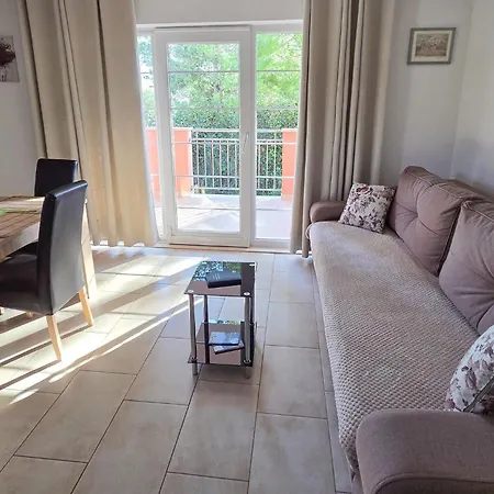 1 Bedroom Cozy In * Orebić