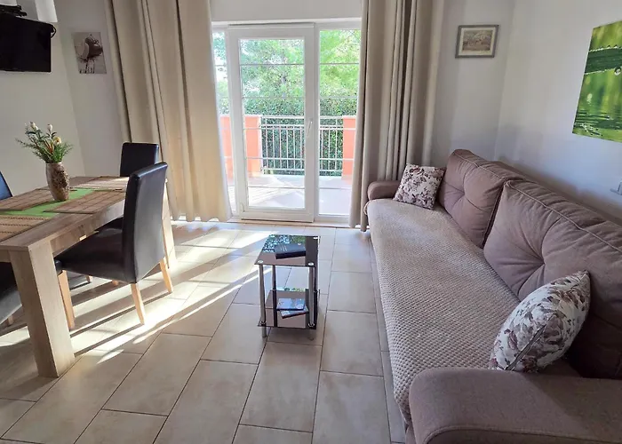 1 Bedroom Cozy In * Orebić