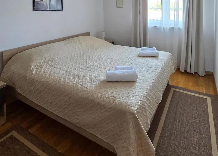 1 Bedroom Cozy In * Orebić